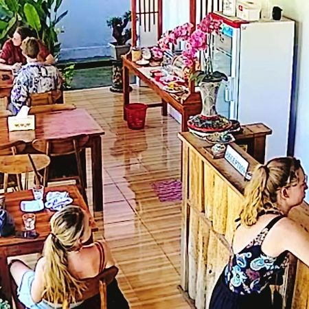 Double'D Hostel Batununggul Zewnętrze zdjęcie