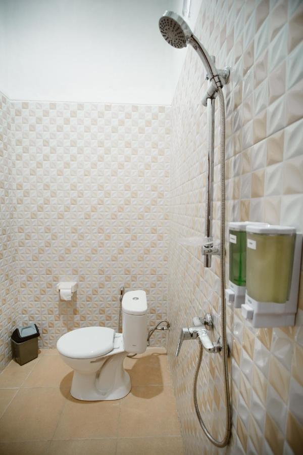 Double'D Hostel Batununggul Zewnętrze zdjęcie
