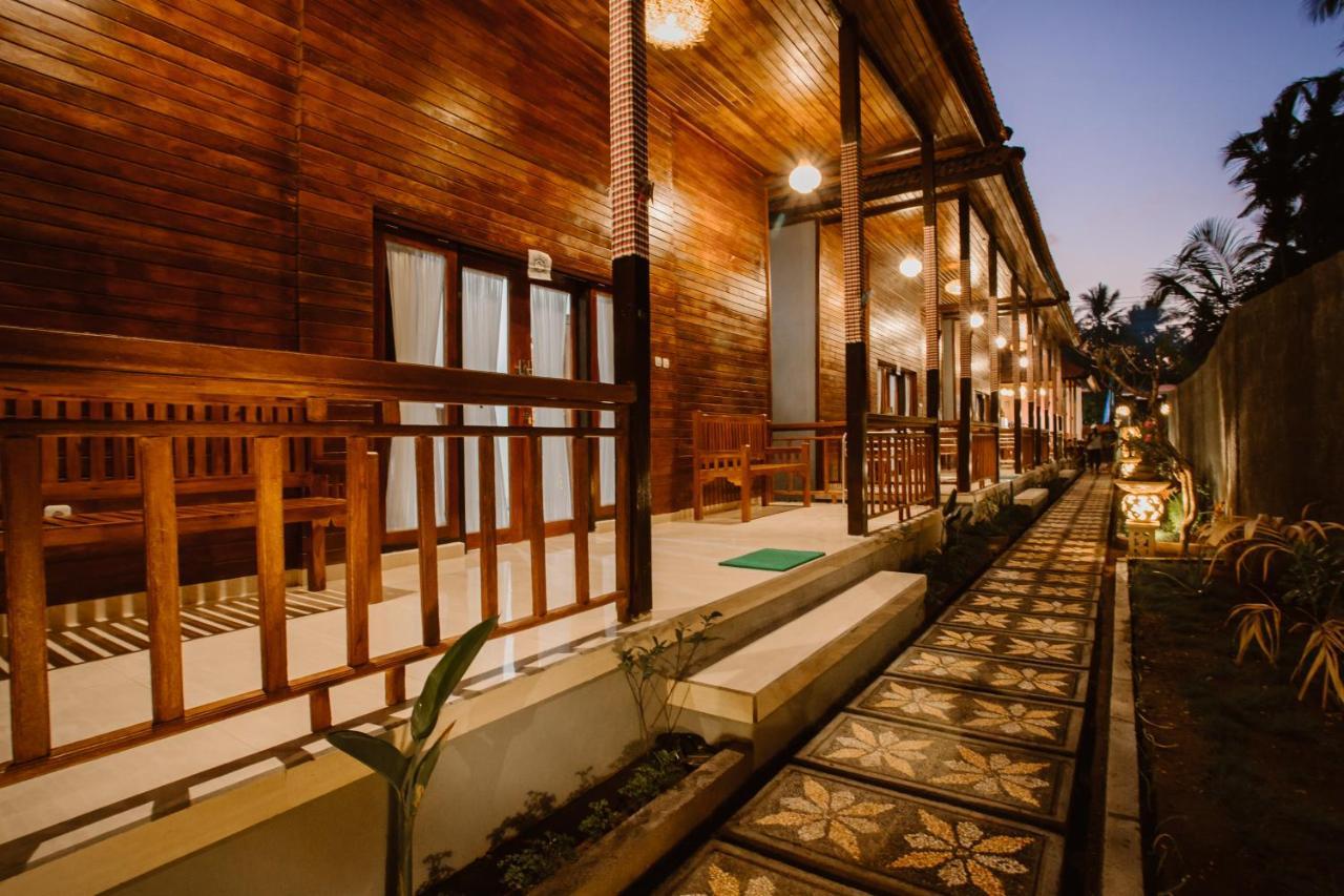 Double'D Hostel Batununggul Zewnętrze zdjęcie