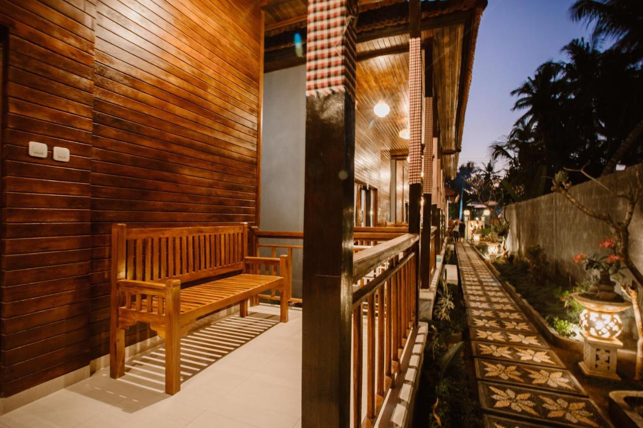 Double'D Hostel Batununggul Zewnętrze zdjęcie