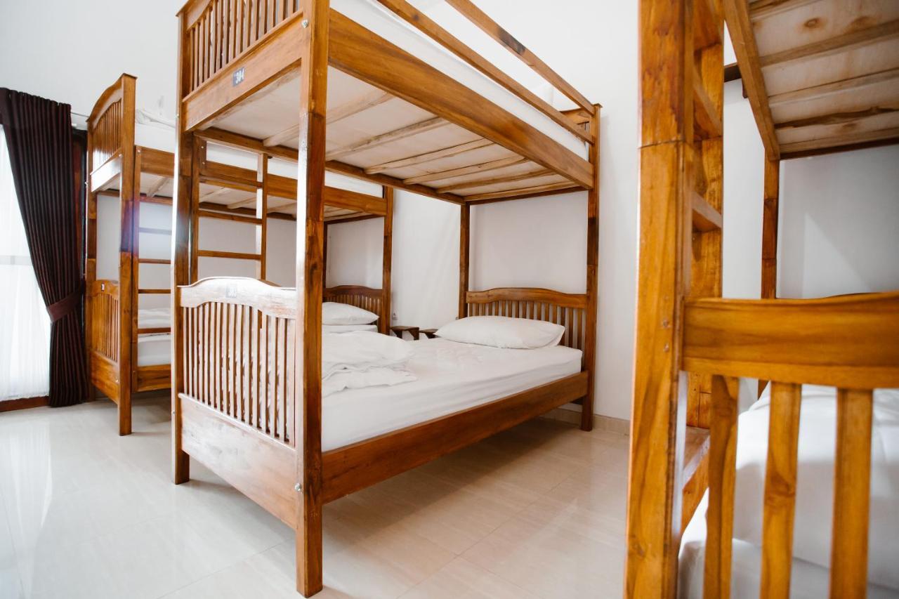 Double'D Hostel Batununggul Zewnętrze zdjęcie